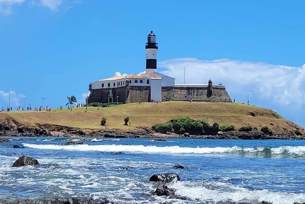 Residencial Tiffany's, Porto Da Barra, Salvador-ba